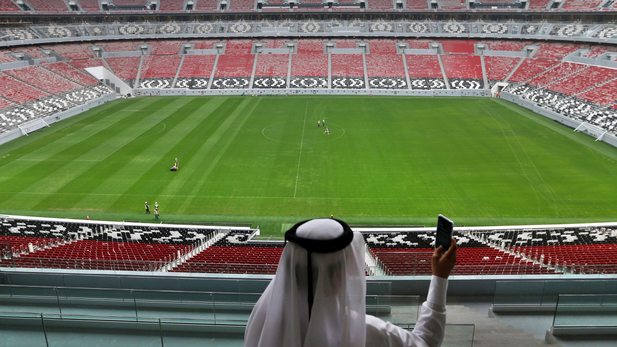 Az al-Bajt Stadion, a 2022-es katari labdarúgó-világbajnokság nyolc arénájának egyike a fővárostól, Dohától mintegy 50 kilométerre északra fekvő al-Korban 2019. december 17-én. Az elhúzható tetejű stadionban 60 000 ülőhely várja a szurkolókat.