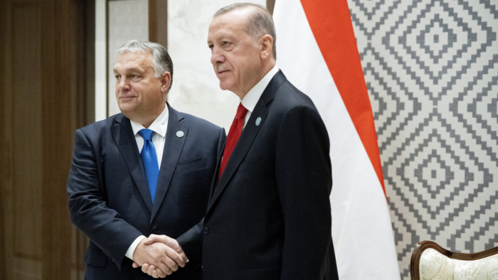 Orbán Viktor és a török elnök kiterjeszti a hadiipari együttműködést