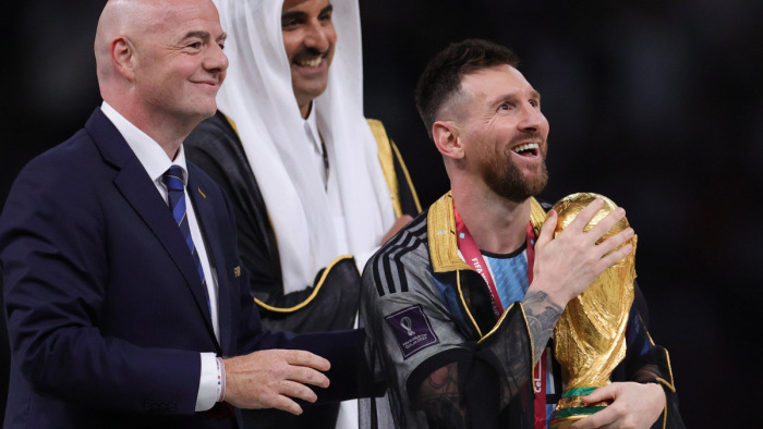 Elutasítja a német kormány a labdarúgó-világbajnokság bojkottját