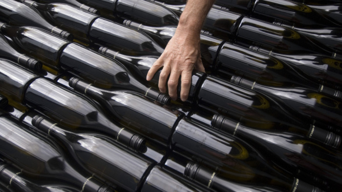 Alaposan megcsappant a magyar borok exportja