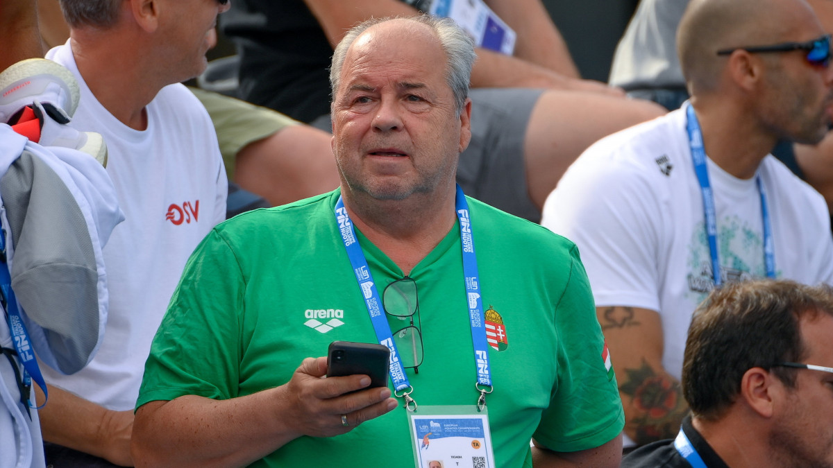 Sós Csaba, a magyar úszóválogatott szövetségi kapitánya a római vizes Európa-bajnokságon a Stadio Del Nuotóban 2022. augusztus 15-én.