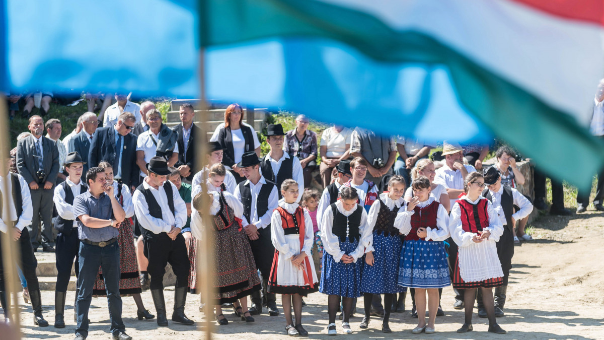 Megemlékezés a nyergestetői csata 168. évfordulóján az 18481849-es magyar forradalom és szabadságharc egyik utolsó ütközetének székelyföldi helyszínén, a Csíkkozmáshoz tartozó Nyergestetőn 2017. július 29-én.