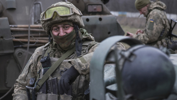 Még 90 napig hadiállapot lesz Ukrajnában