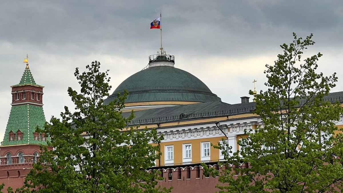 MOSCOW, RUSSIA - MAY 03: A view of Kremlin after the drone attack in Moscow, Russia on May 03, 2023. Kremlin reported that Ukraine attempted to attack Russian President Vladimir Putins residence with drones at night. (Photo by Ali Cura/Anadolu Agency via Getty Images)