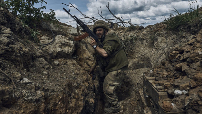 Valaki nem mond igazat: az oroszok is és az ukránok is hadi sikerekről számolnak be
