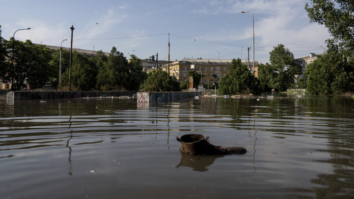 Kijev szerint több százan haltak meg a gátrobbantás utáni árvízben