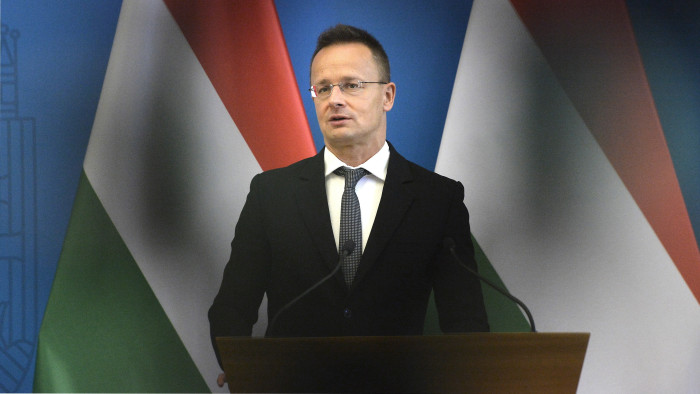 Szijjártó Péter: Magyarország még egy év felmentést kér az egyik uniós szankció alól