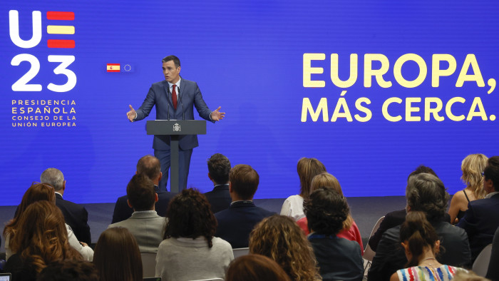 Összeomolhat a spanyol uniós elnökség négy pillére