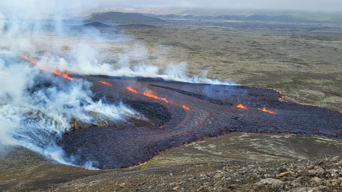 Megindult a vulkánkitörés Izlandon - videók