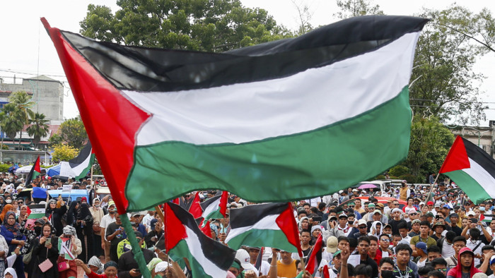 Százezren tüntettek Londonban a palesztinok mellett