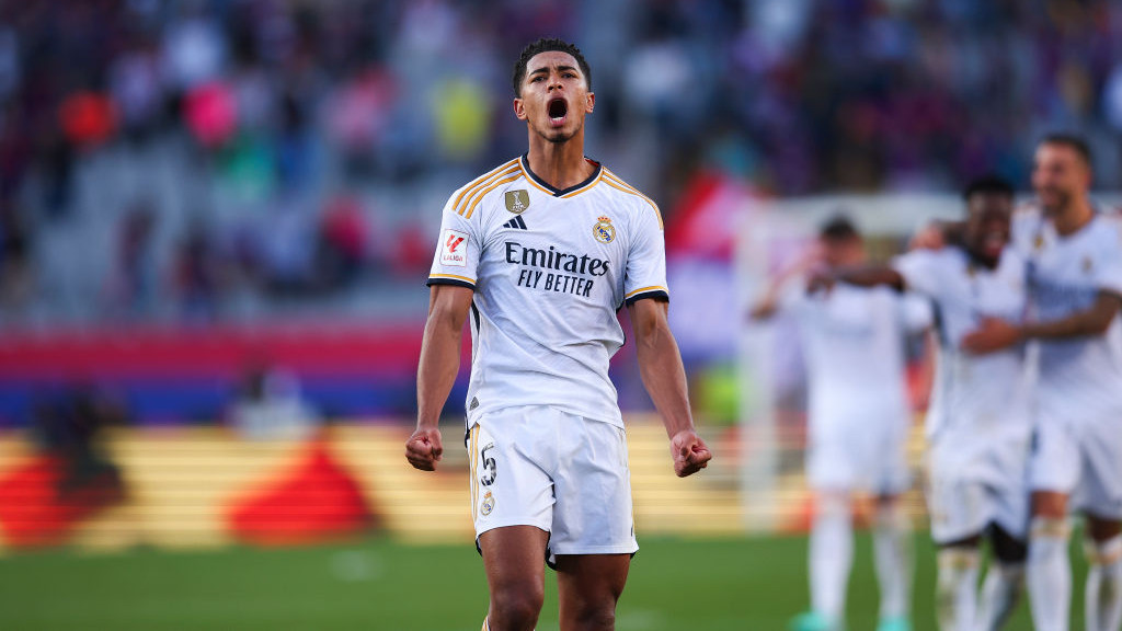 BARCELONA, SPAIN - OCTOBER 28: Jude Bellingham of Real Madrid celebrates after the LaLiga EA Sports match between FC Barcelona and Real Madrid CF at Estadi Olimpic Lluis Companys on October 28, 2023 in Barcelona, Spain. (Photo by Eric Alonso/Getty Images)