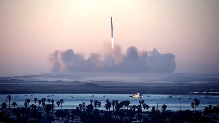 Holnap lövi ki gigantikus rakétájával többször használható űrhajóját a SpaceX - akár élőben követhető