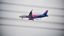 Egy Wizz Air-gépnek meggyűlt a baja a debreceni köddel