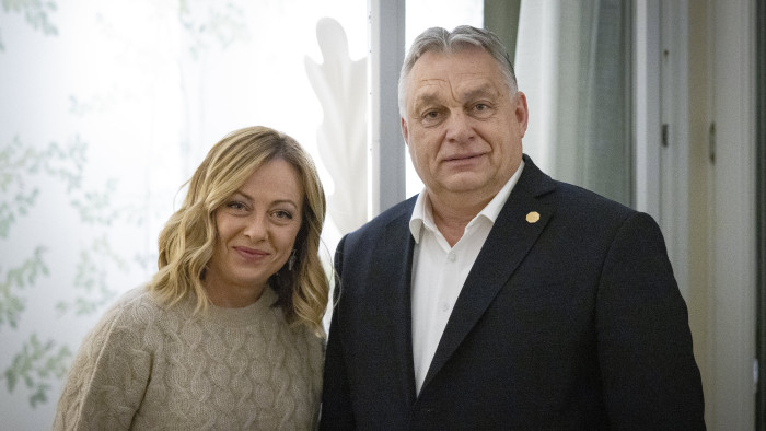 Orbán Viktor már az éjjel is tárgyalásokat folytatott Brüsszelben