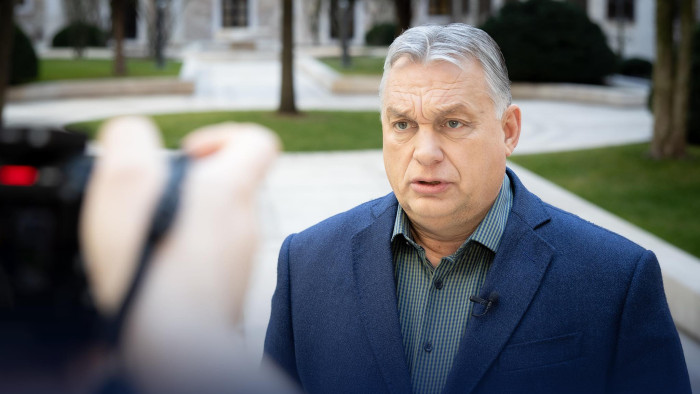 Orbán Viktor Boszniában: egy határt már eltöröltünk