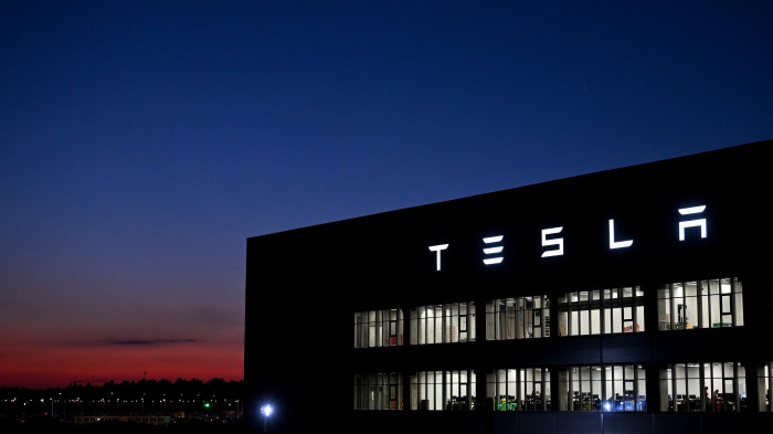 Megbénult a Tesla németországi üzeme
