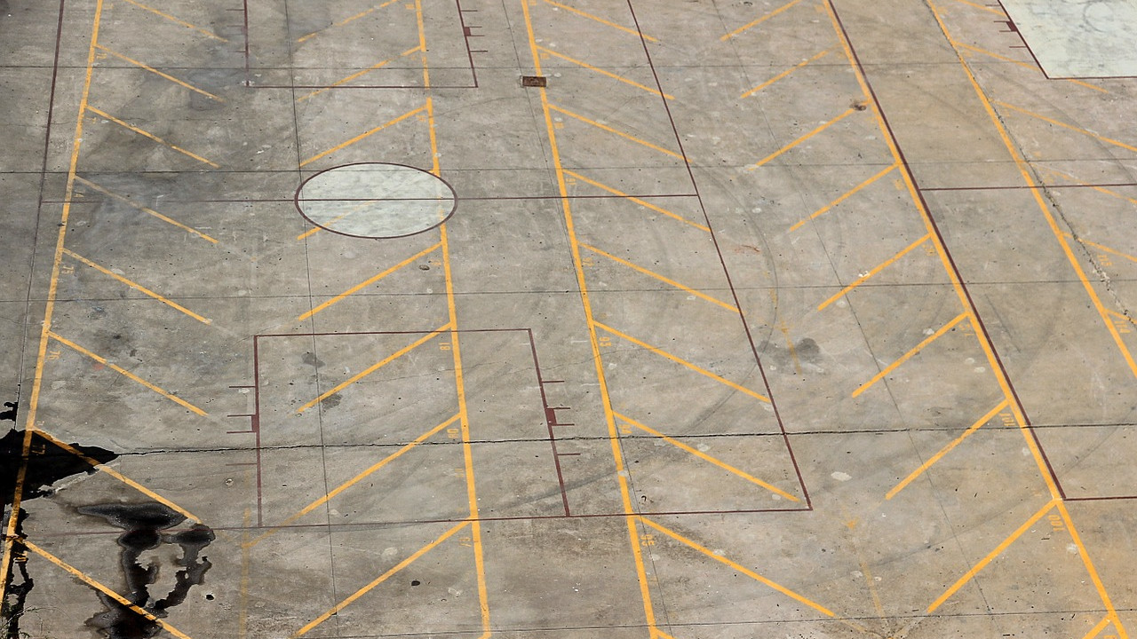 parkolóhely parkolás