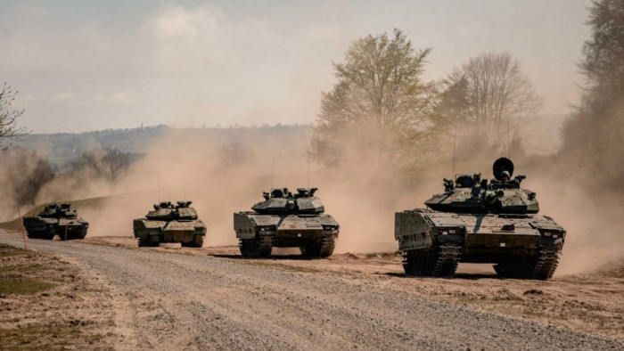 A legmodernebb lövészpáncélos – a svéd NATO-csatlakozás fontos ukrajnai gyümölcse