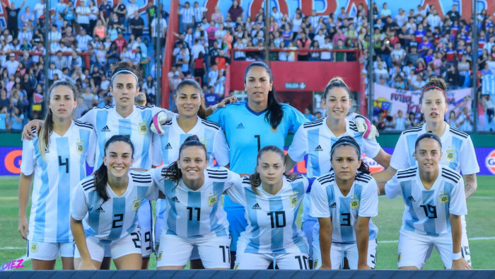 Megdöbbentő körülmények között edzenek az argentin női válogatott tagjai