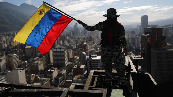 Venezuela figyelmeztet: nem látják szívesen az EU képviselőit