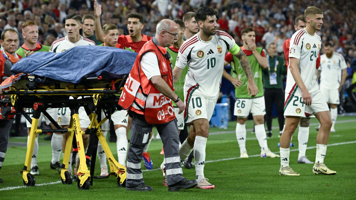 Az UEFA üzent Szoboszlai Dominiknak Varga Barnabás szörnyű sérülése kapcsán