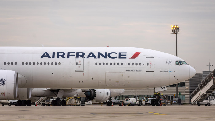 A tűzoltókat riasztották az Air France Budapesten landoló gépéhez