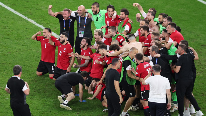 Becsületrenddel tüntették ki a grúz labdarúgó-válogatott tagjait