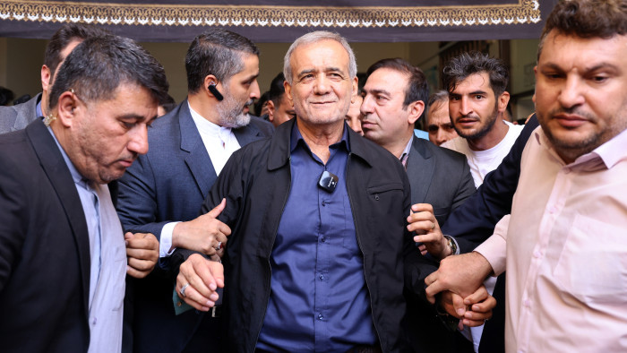 Maszúd Peszeskján győzött az iráni elnökválasztáson