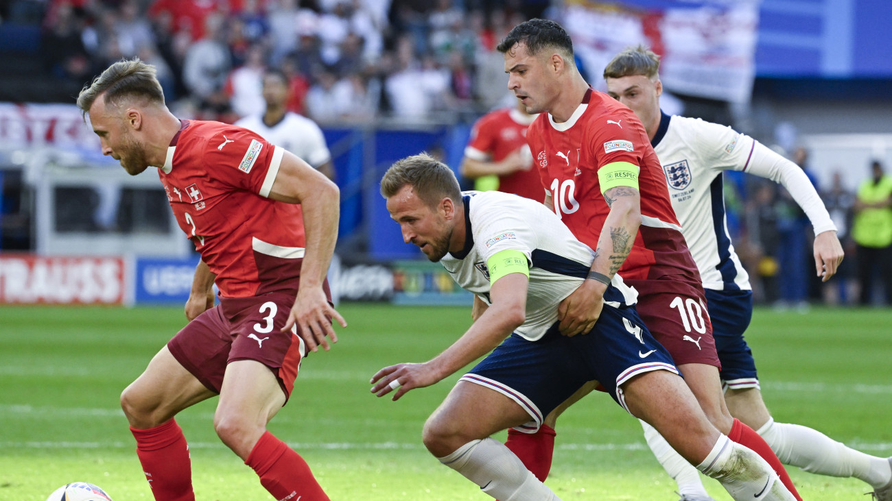 Tizenegyesekkel jutott elődöntőbe jutott Anglia