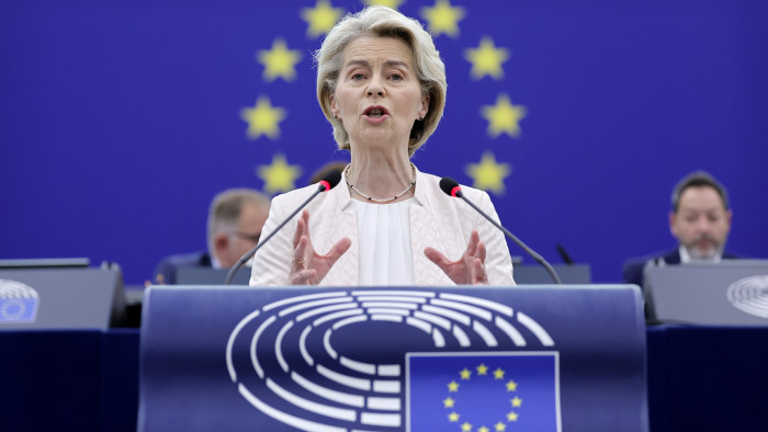 Ursula von der Leyen keményen beszólt jobboldali ellenzékének