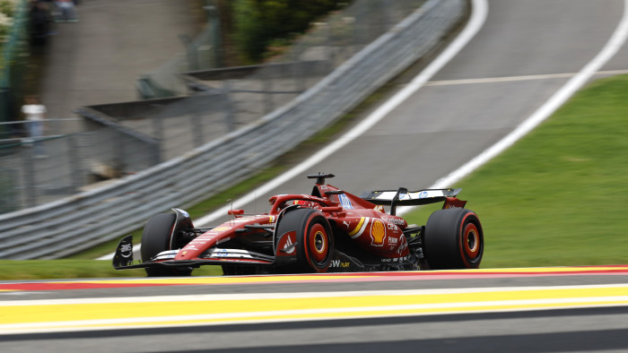 Verstappen helyett Leclerc indulhat az élről a Belga Nagydíjon - rajtsorrend