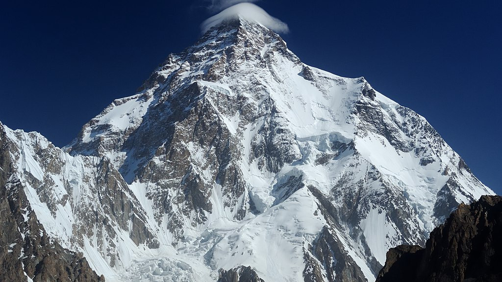 Lezuhant két japán hegymászó a K2 meghódítása közben