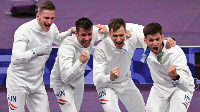 Siklósi Gergely nyerte az utolsó párbajt, olimpiai bajnok a csapat – a magyarok párizsi aranypéntekje