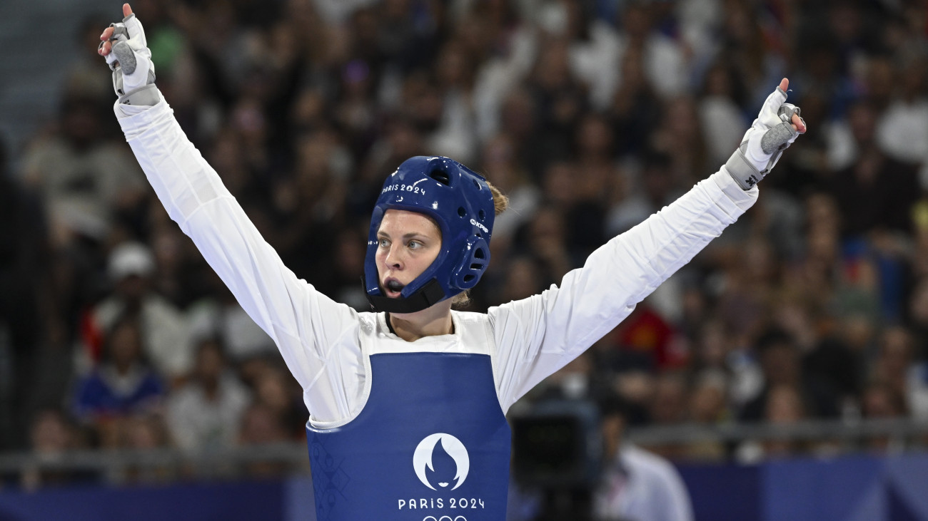 Márton Viviana a női tekvondósok 67 kilogrammos versenyének elődöntőjében a 2024-es párizsi nyári olimpián a Grand Palais kiállítócsarnokban 2024. augusztus 9-én. Márton Viviana győzött, ezzel döntős.