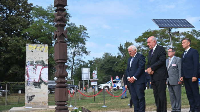 A 35 évvel ezelőtti Páneurópai Piknik jelentőségét hangsúlyozta Sopronpusztán a német és a magyar államfő - a nap hírei