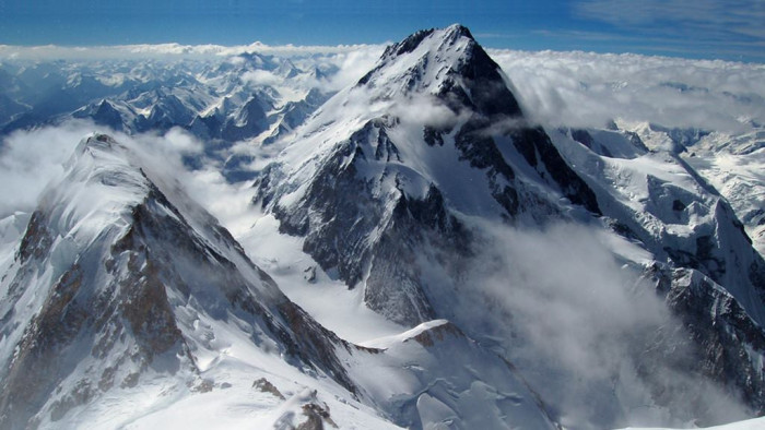 Odaveszett egy alpinista a világ egyik legmagasabb hegyén