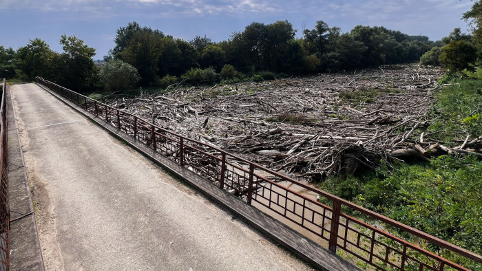 Mérges lett Mérges polgármestere az árvízturisták miatt