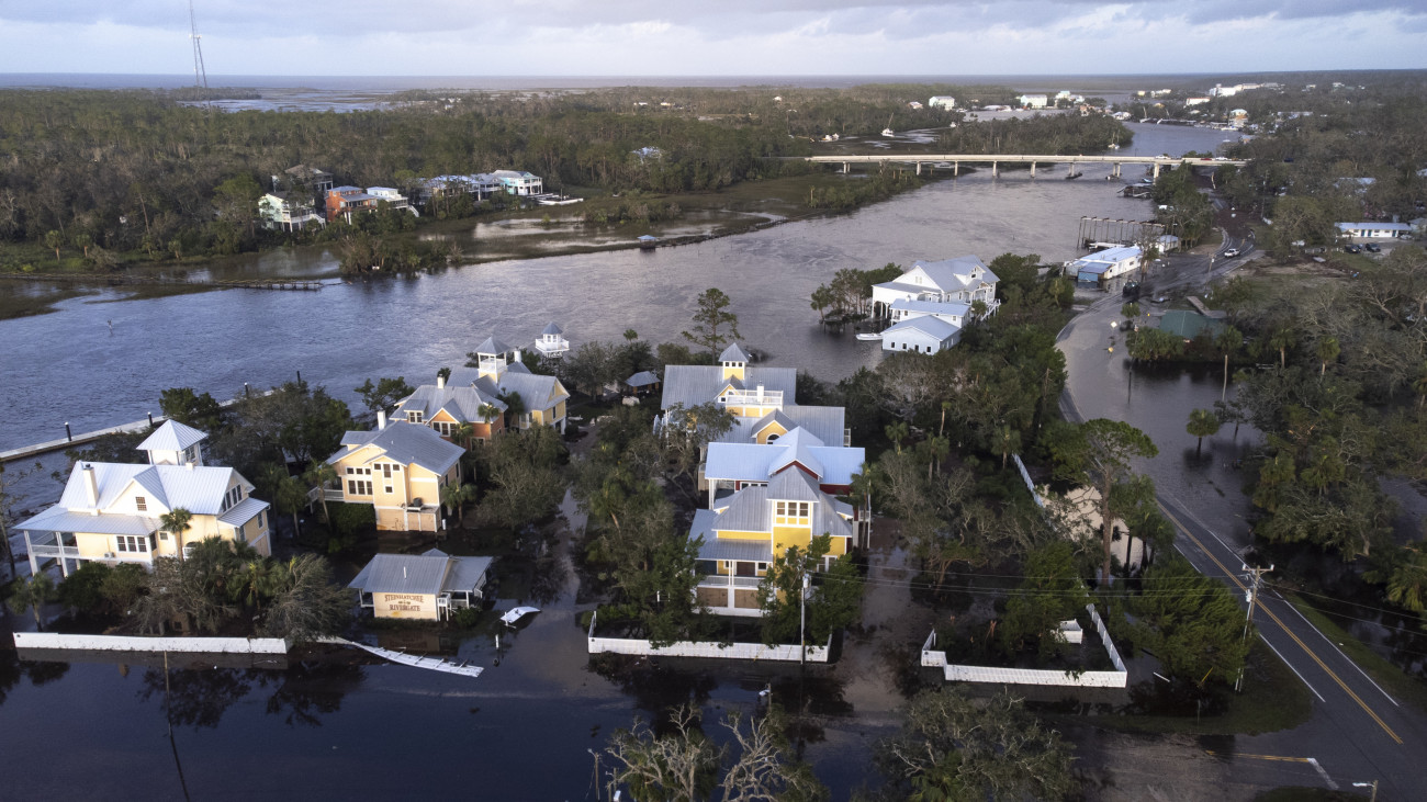 STEINHATCHEE, FLORIDA - SEPTEMBER 27: In this aerial photo, floodwaters recede to the gulf in the aftermath of Hurricane Helene on September 27, 2024 in Steinhatchee, Florida. Hurricane Helene made landfall Thursday night in Floridas Big Bend with winds up to 140 mph and storm surges.