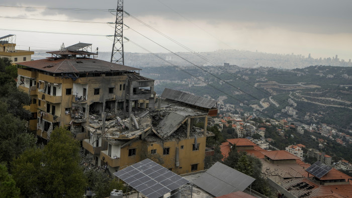 Már Libanon délnyugati részén is támad Izrael