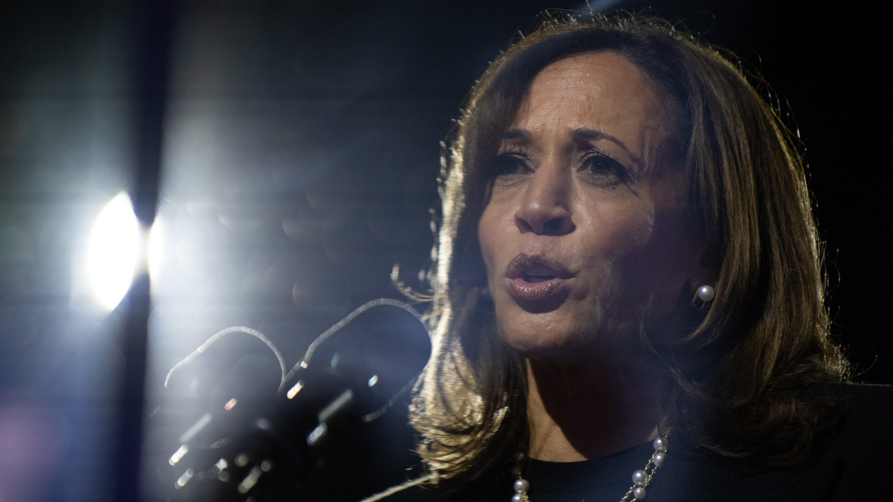 Formálisan is itt a vége: Kamala Harris gratulált Donald Trumpnak