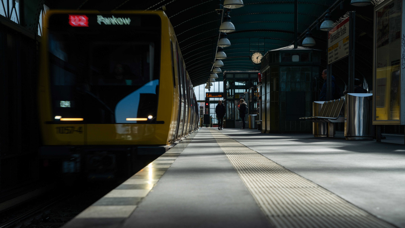 Berlini közbiztonság: külön metrókocsik csak nőknek