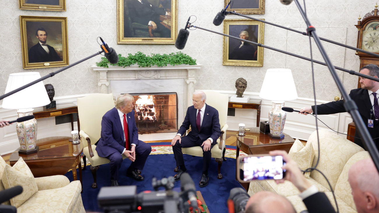 WASHINGTON, DC - NOVEMBER 13: U.S. President Joe Biden meets with U.S. President-elect Donald Trump in the Oval Office at the White House on November 13, 2024 in Washington, DC. President Biden continued the tradition inviting the newly-elected president to meet at the White House after Trump won the presidential election on November 5. (Photo by Alex Wong/Getty Images)