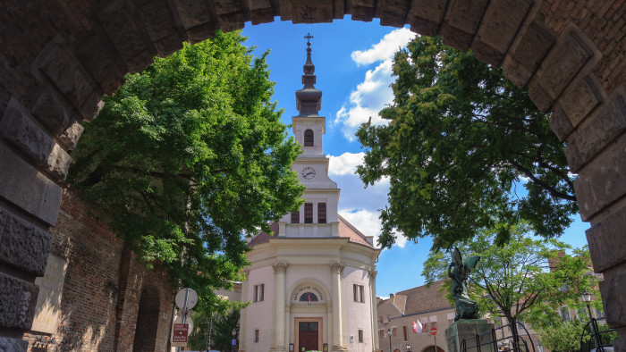 Lezárják a Bécsi kaput