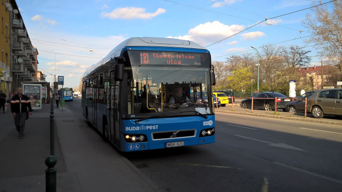 Figyelem, két budapesti buszjárat útvonala is változik!