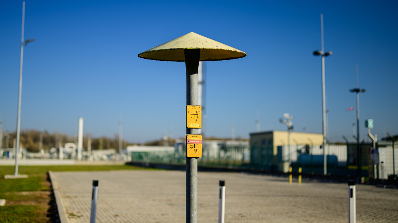 BAUMGARTEN AN DER MARCH, AUSTRIA - NOVEMBER 16: A view of a gas pipeline marker at the Gas Connect Austria natural gas distribution hub stand at Baumgarten an der March on November 16, 2024 near Vienna, Austria. Russia is suspending its deliveries of natural gas to Austria as of today, in part due to an arbitration case between Austrian energy company OMV and Russian supplier Gazprom. Russian gas supplies would have halted in 2025 anyway with the expiration of an agreement between Russia and Ukraine over the transit of Russian gas across Ukraine. (Photo by Christian Bruna/Getty Images)