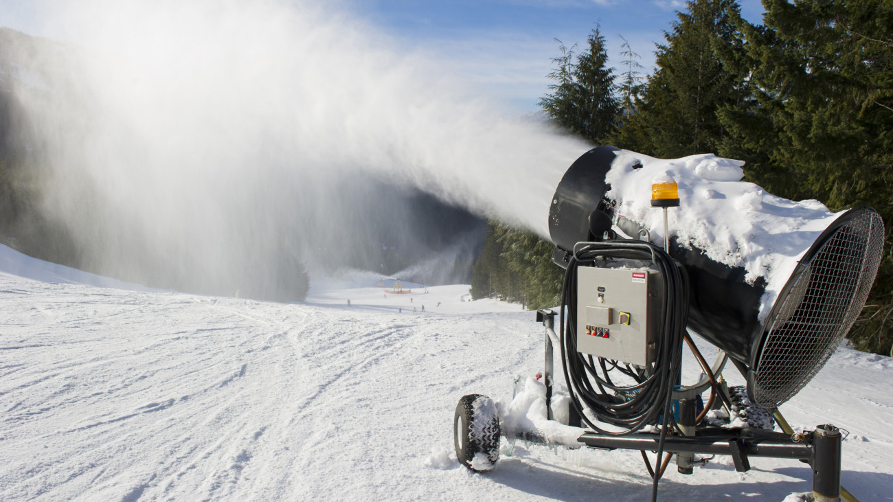 Snowmaking gun at a ski resort