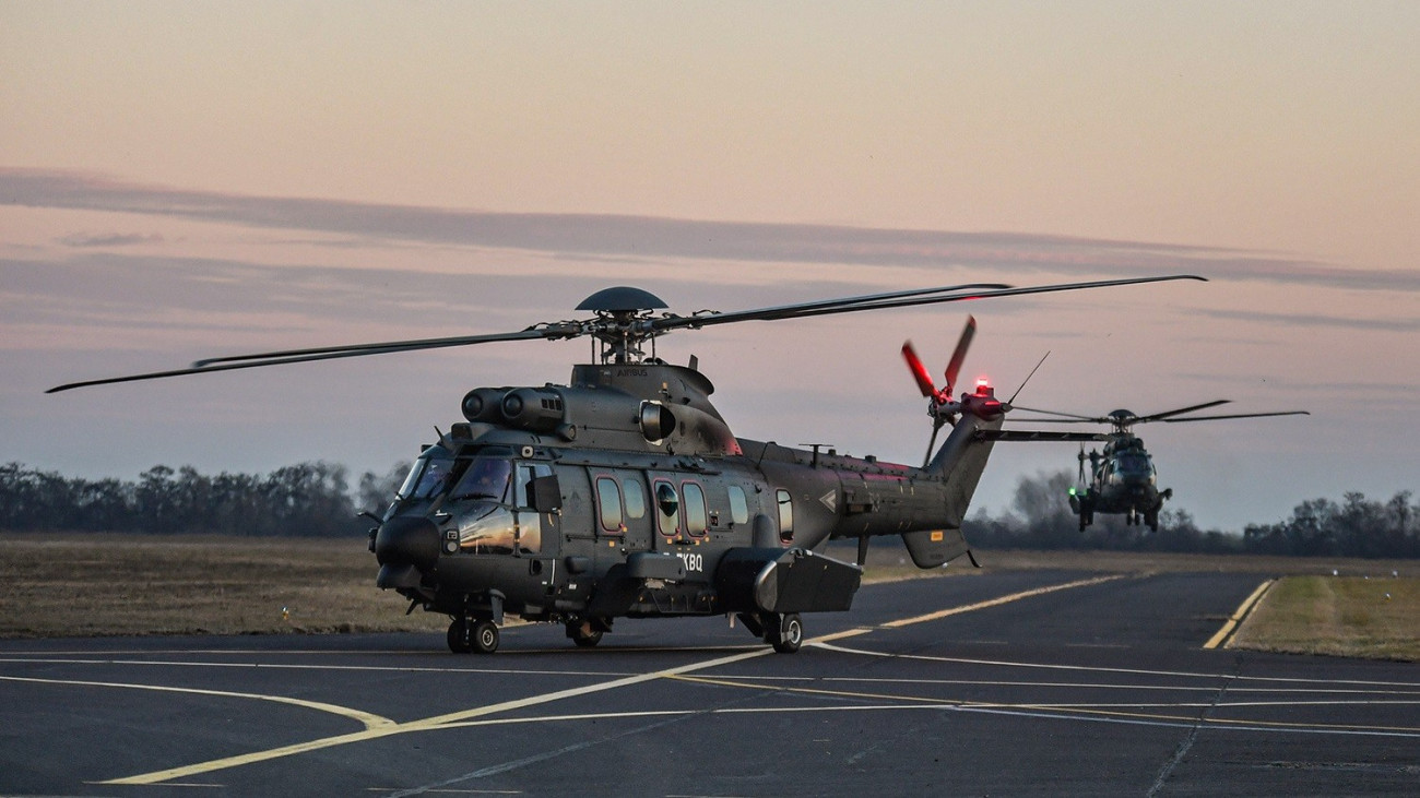 H225M helikopterek, Szolnok