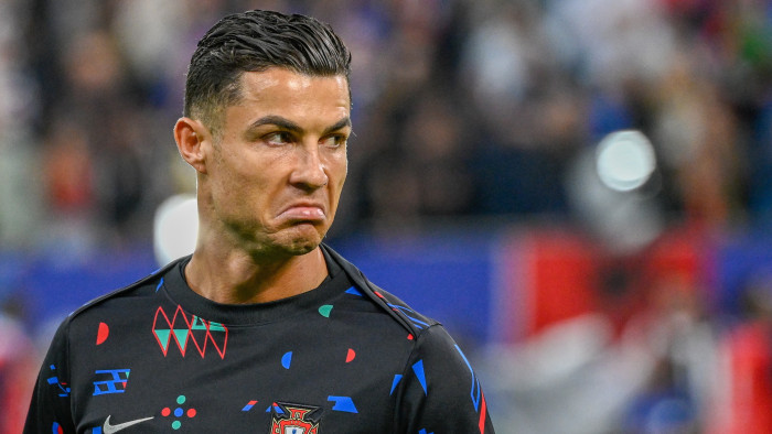 Cristiano Ronaldo saját magával hosszabbíthat szerződést