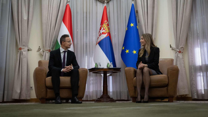 Új kőolajvezeték építésébe kezdhet Magyarország és Szerbia