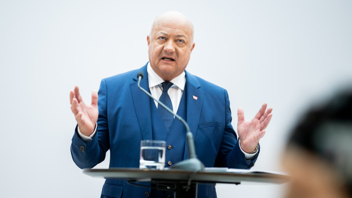 Letette az esküt az új osztrák kancellár